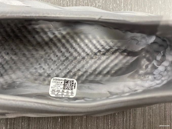 IE4931 MX RNR Foam Yeezy Granite Adidas 0306